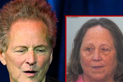 Fleetwood Mac's Lindsey Buckingham Alleged Stalker Arrested in Indiana