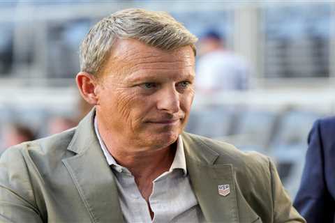 Landon Donovan rips Matt Crocker for shock US Soccer exit before World Cup: ‘We don’t want him here’