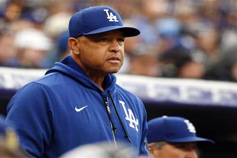 Dave Roberts disputes catcher’s eye-popping comments in loss: ‘Little fishy’