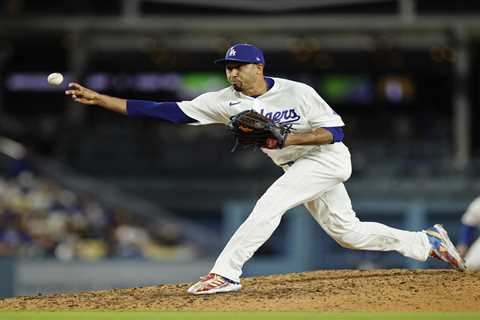 Dodgers Post podcast: How devastating is the Edwin Díaz injury?