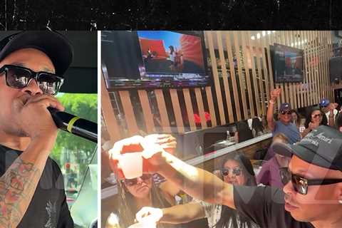 Singer Chef Sean Turns TMZ Brunch Bus Tour Into Rolling Celebrity Tea Session