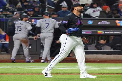 Mets get reality check from Rockies as win streak comes to  close