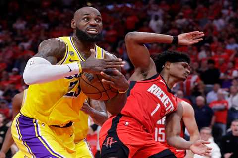 Lakers beat Kevin Durant-less Rockets in Game 3, take 3-0 lead in series