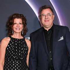 Amy Grant Reveals How Husband Vince Gill Encouraged Her to ‘Live the Life That You Get’ After Her..