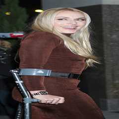 Lindsey Vonn attends Jeff Bezos and Lauren Sanchez’s pre-Met Gala party on crutches