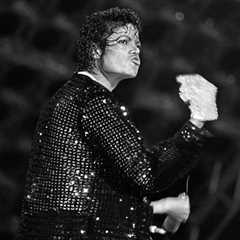 Michael Jackson’s ‘Thriller’ Returns to No. 1 on Top R&B/Hip-Hop Albums Chart for First Time in..