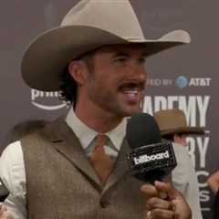 Riley Green Says the Secret to His Confidence: “You Can Hide a Lot Under a Cowboy Hat” | ACM..