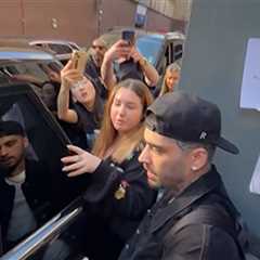 Zayn Malik Snaps At Fans As They Block Him Getting Into Car In UK On Video