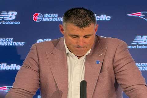 Mike Vrabel gets standing ovation from Patriots fans — despite embarrassing Dianna Russini photo..
