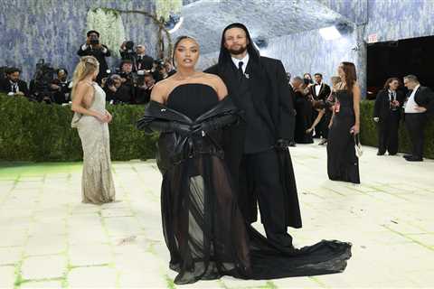 Steph Curry, Russell Westbrook & other California sports stars stun at Met Gala