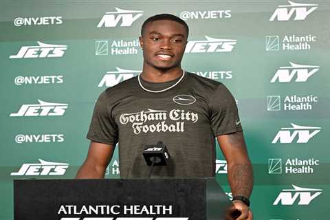 VJ Payne’s long-awaited Jets arrival is an early Mother’s Day gift