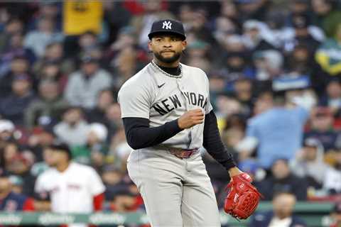 Luis Gil hits IL, gets shut down from throwing with shoulder injury in Yankees concern