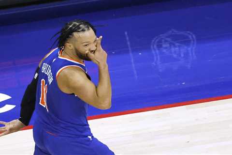 Knicks advance to second straight Eastern Conference finals by destroying 76ers to finish sweep
