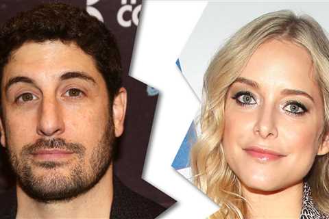 Jason Biggs Splits From Wife Jenny Mollen After 18 Years of Marriage