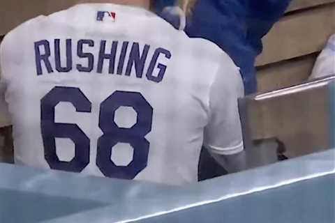 Dodgers catcher Dalton Rushing beats himself with bat during wild dugout outburst