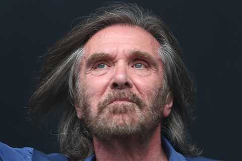 Dr. Hook Legend Dennis Locorriere Dead at 76 After Kidney Disease Battle