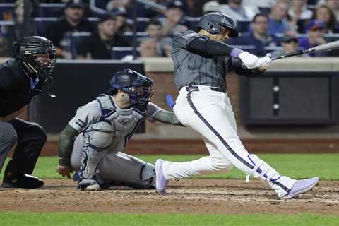 Carlos Mendoza’s club shows resolve after gut punch from Clay Holmes’ injury