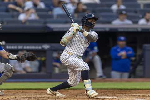 Jazz Chisholm Jr. won’t stop wearing Yankees teammate’s pants, using another’s bat as he stays hot