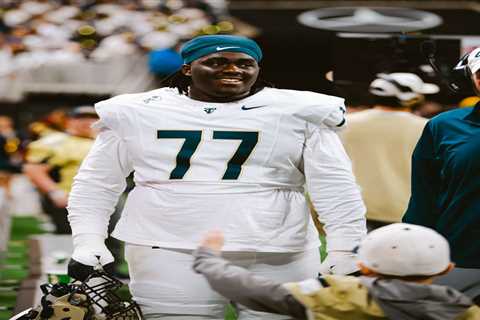 College football prospect dead at 17 after single-vehicle car crash in Florida
