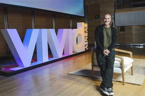 Up From Down Under: How New Zealand’s Zane Lowe Became ‘The Rock Star Whisperer’