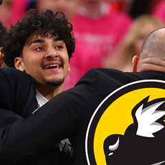 Buffalo Wild Wings Ripped For Offering Spurs Fan Free Meals