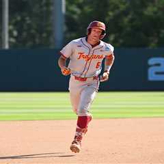 Grand slam puts USC baseball one win from College World Series