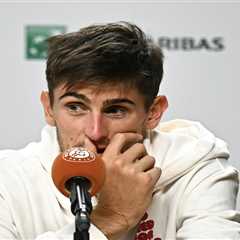 French Open semifinalist Matteo Arnaldi forced to withdraw right before match