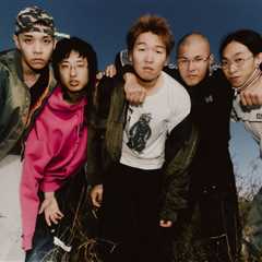 Universal Music Korea Signs 1300