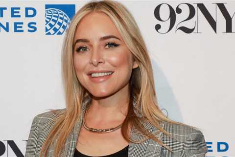 Boy Mom Jenny Mollen Lamented The Fact That The 12-Year-Old Girl Her Son Was Texting “Wasn’t Even..
