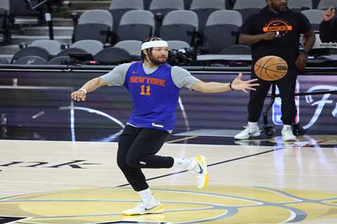 Jalen Brunson brought the Knicks this Moment — and everything that can come with it