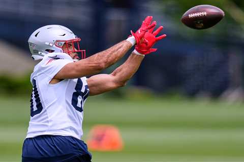 Patriots lose $15 million free agent signing Julian Hill for season: ‘Devastating’