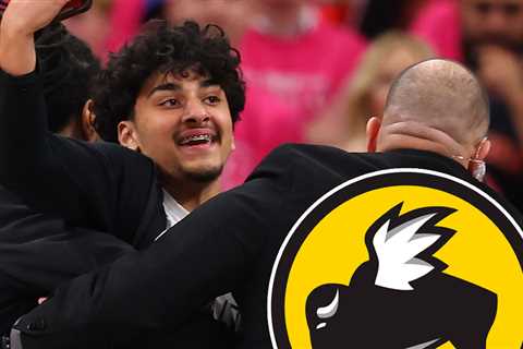 Buffalo Wild Wings Ripped For Offering Spurs Fan Free Meals