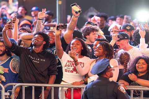 Knicks fans go bonkers in NYC after Game 2 Finals win, celebrate in streets outside MSG: ‘Go New..