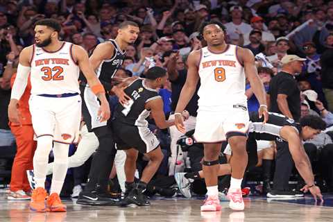 Charles Barkley may have cursed the Knicks with Game 3 halftime analysis: ‘A wrap’