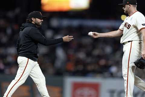 Former Giants all-star Shawn Estes blasts Tony Vitello for manager miscues
