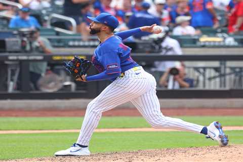 Mets bullpen gives fans something to smile about during rough season