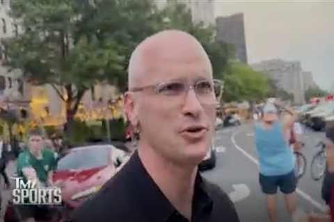 UConn coach Dan Hurley wants to face Duke at White House after UFC extravaganza