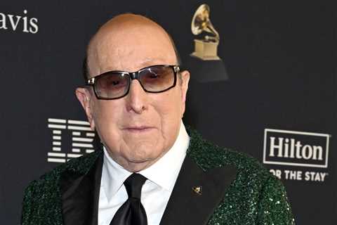 21 Music Legends Developed, Signed or Boosted by Clive Davis’ Golden Touch