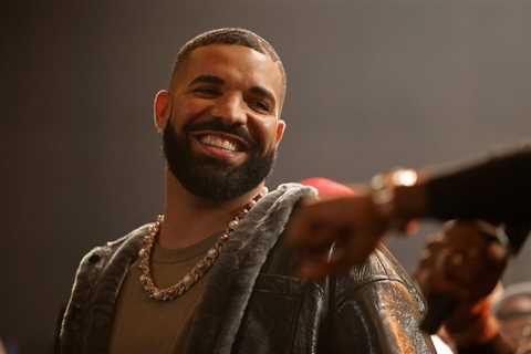 Drake Is Hosting Apology Parties for Anyone Named Janice in Several Cities: ‘Look Out for My..