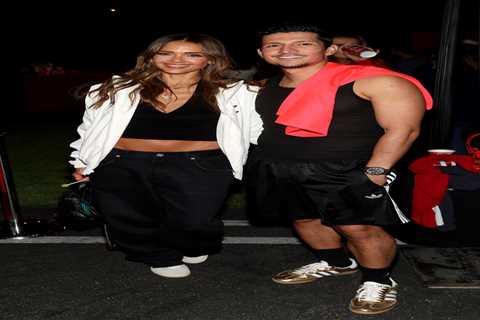 Jessica Alba, Ashton Kutcher and other celebrities’ LA World Cup night fueled by chicken fingers