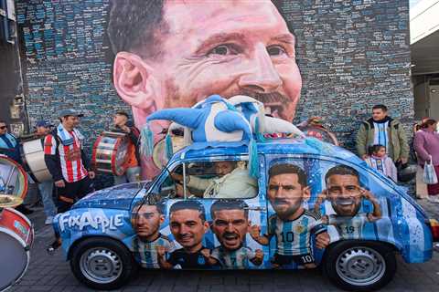 Lionel Messi’s Argentina teammates honor him with ‘very special’ birthday gift at World Cup