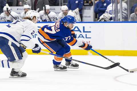 Islanders reward Tony DeAngelo with two-year, $4.5 million contract
