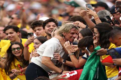 Ecuador’s coach goes wild during magical World Cup moment: ‘We must indulge ourselves’
