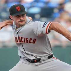 Giants starter headed for MRI after leaving game with elbow pain