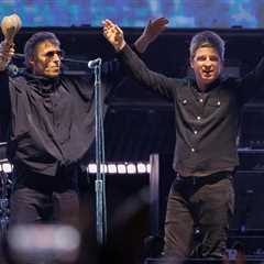 Oasis Overtakes The Beatles to Score U.K.’s Bestselling Studio Album of All Time