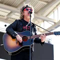 Green Day’s Billie Joe Armstrong Crashes San Diego Comic-Con For Pop-Up Ice Cream Truck Performance ..