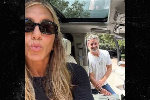 Jennifer Aniston Shares New Snaps of Boyfriend Jim Curtis In Summer Photo Dump