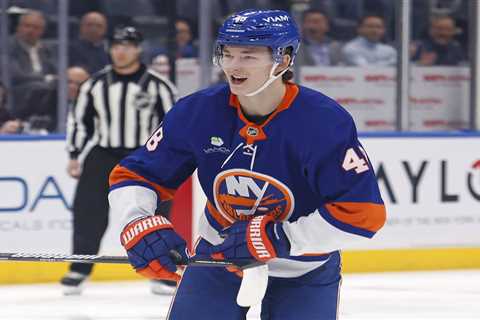 Islanders’ sophomore year plan for Matthew Schaefer comes into view