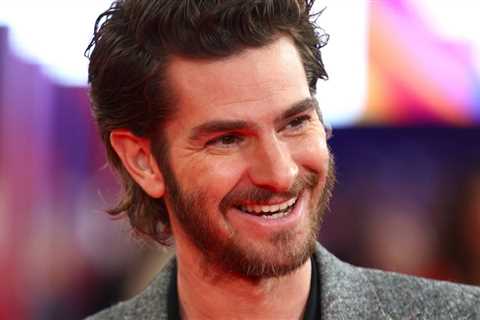 '70s Steal-Yo-Girl Type Sh*t: Andrew Garfield Just Debuted His New Longer Hair, And The Internet Is ..