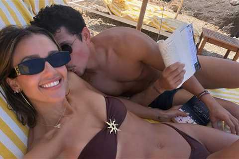 Bikini-Clad Jessica Alba and Danny Ramirez Pack on PDA on Italian Beach
